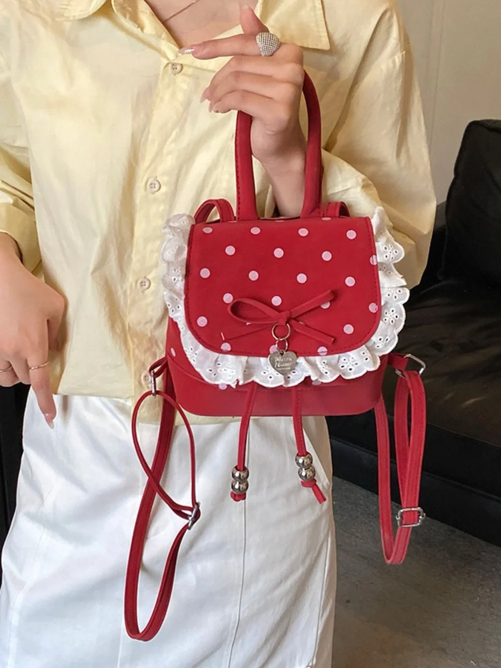 Chic Carryalls bag size